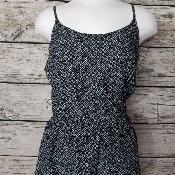 Old Navy Women Black Casual Dress S.Pit to pit approx:  16 inches Right shoul - Picture 2 of 7